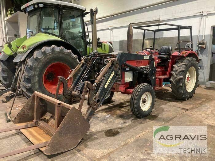 Case IH IHC 633 Traktoren