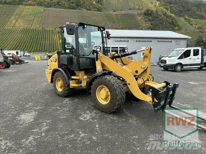 CAT 907 Radlader