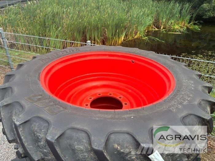 CLAAS ARION 640 CEBIS Traktoren