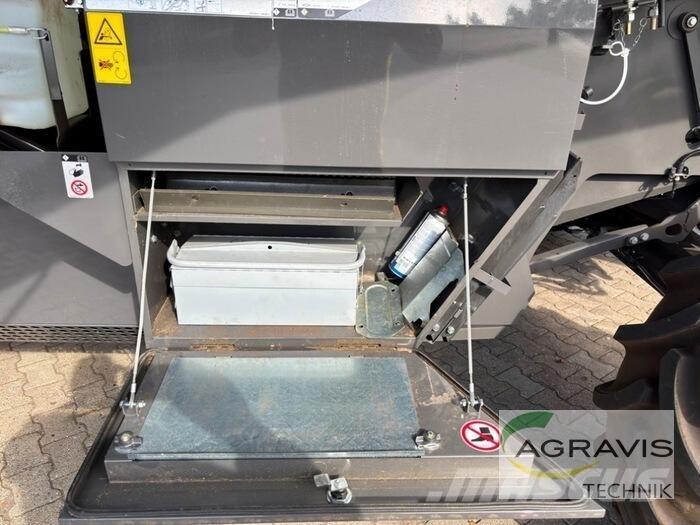 CLAAS TRION 650 Mähdrescher