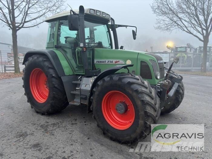Fendt 714 VARIO Traktoren