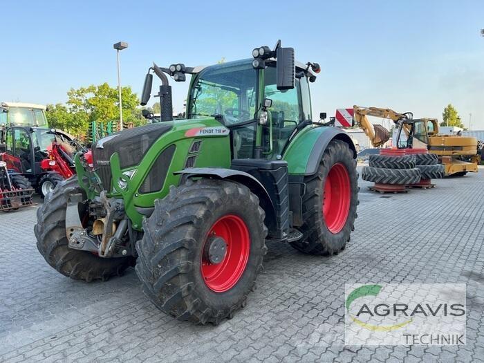 Fendt 718 VARIO S4 Traktoren