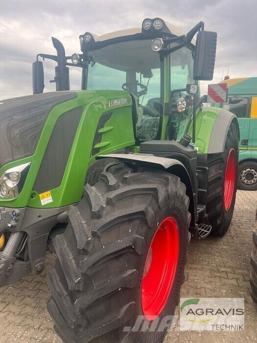 Fendt 828 VARIO S4 Traktoren