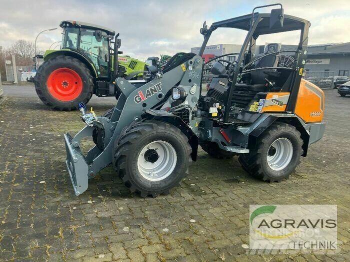 GiANT G3500 Radlader