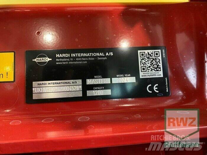 Hardi MASTER PRO 1200 Anhängespritzen