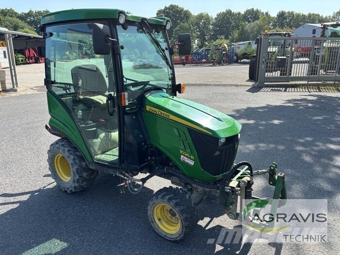 John Deere 1026 R Traktoren