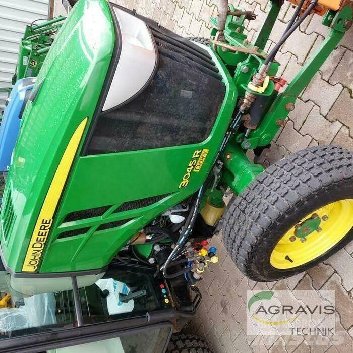 John Deere 3045 R Traktoren