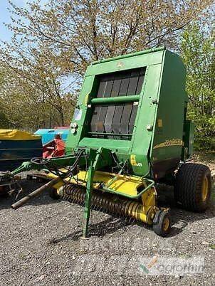 John Deere 592 MAXICUT Rundballenpressen