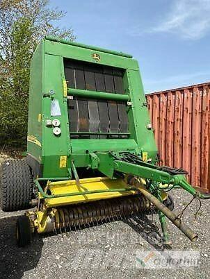 John Deere 592 MAXICUT Rundballenpressen