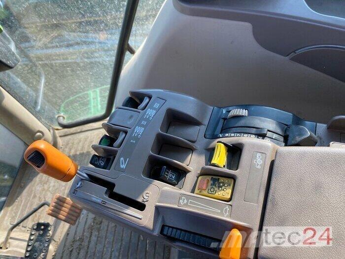 John Deere 6150 R Traktoren
