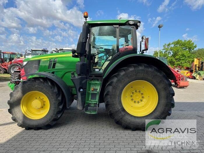 John Deere 6250 R Traktoren
