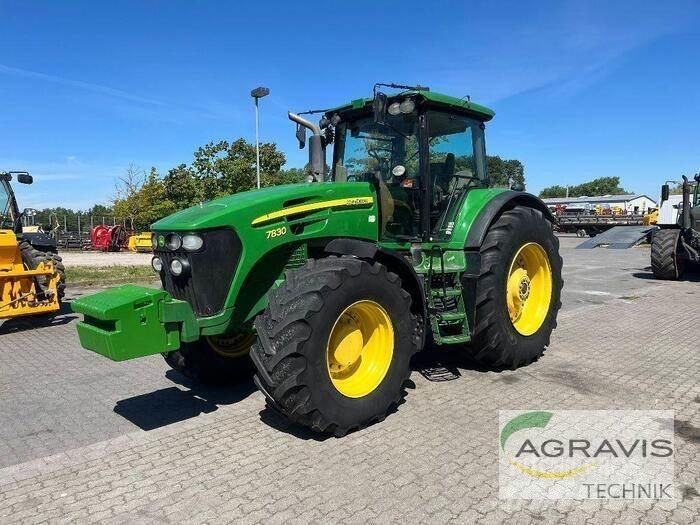 John Deere 7830 Traktoren