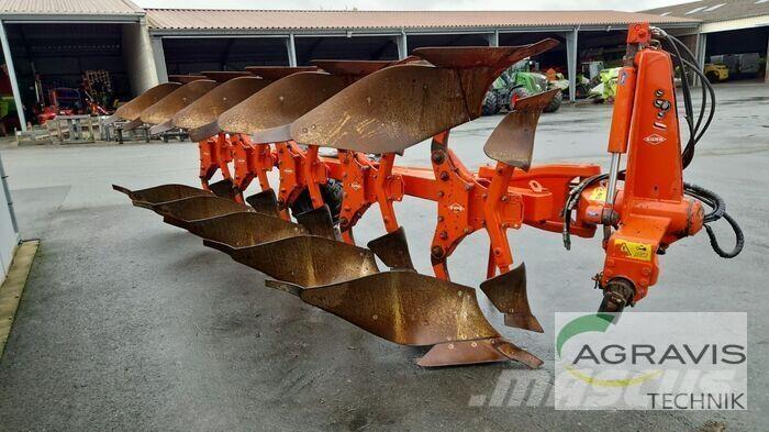 Kuhn VARI-MASTER 153 Wendepflüge