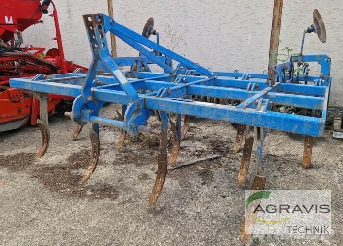 Lemken THORIT 8/300 Grubber