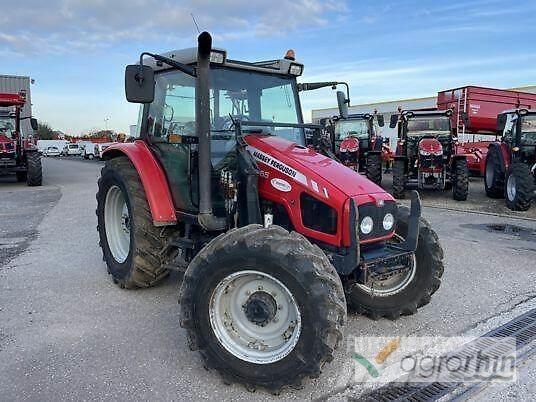 Massey Ferguson 5455 Traktoren