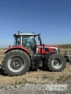 Massey Ferguson 7S210 Traktoren