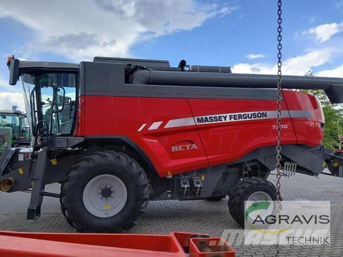 Massey Ferguson MF7370 Mähdrescher
