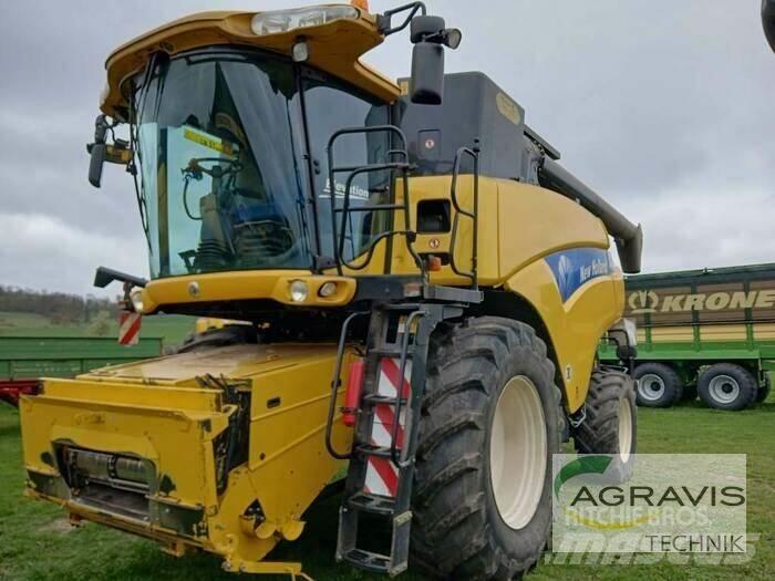New Holland CR 9060 Mähdrescher