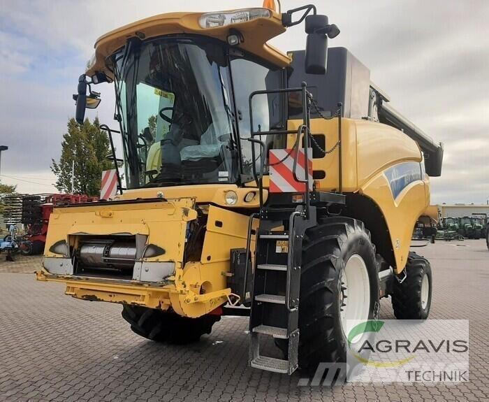 New Holland CR 960 Mähdrescher