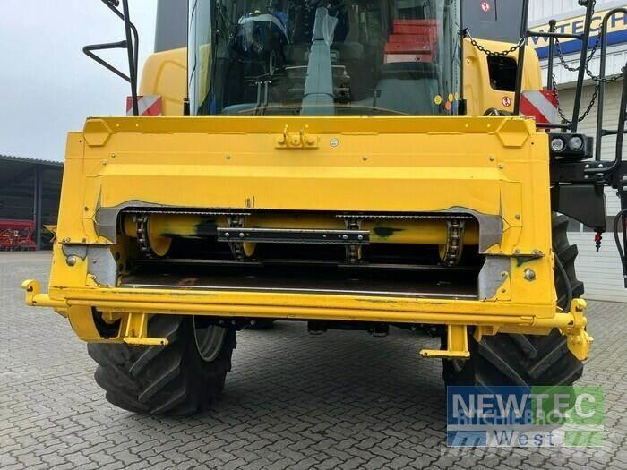 New Holland CX 8.85 Mähdrescher