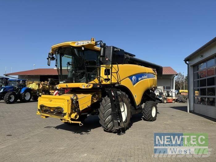 New Holland CX 8060 Mähdrescher