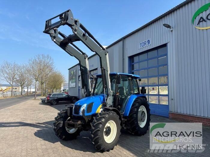 New Holland TLA 100 Traktoren