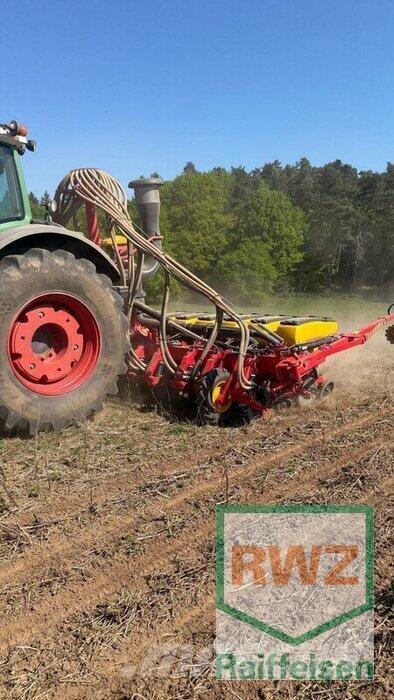 Väderstad Tempo V12 Drillmaschinen