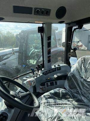Valtra A105MH4 Traktoren