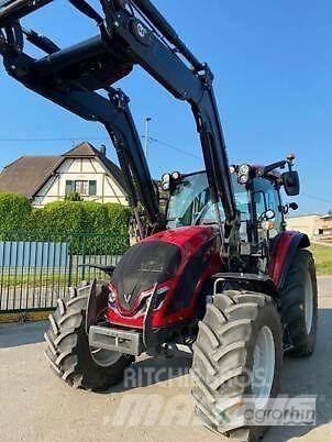 Valtra A115 H4 Traktoren