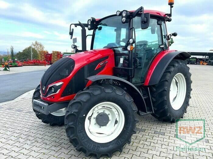 Valtra A75SH Traktoren