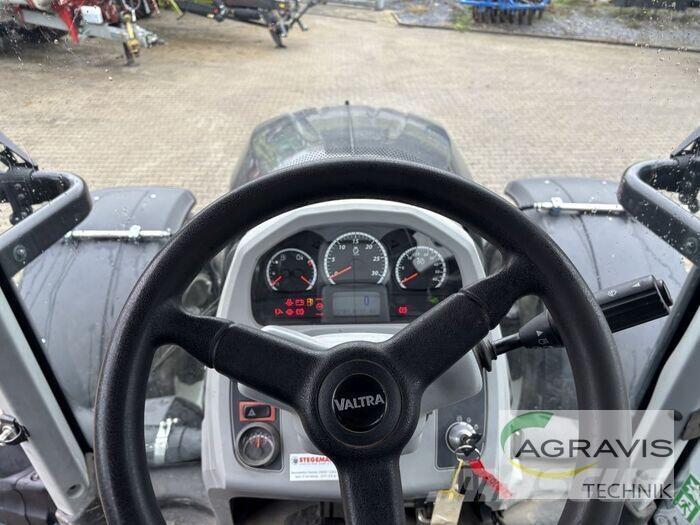 Valtra N 174 V Traktoren