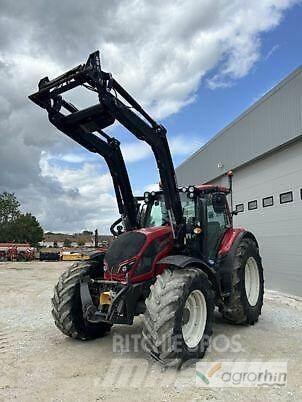 Valtra N134A Traktoren
