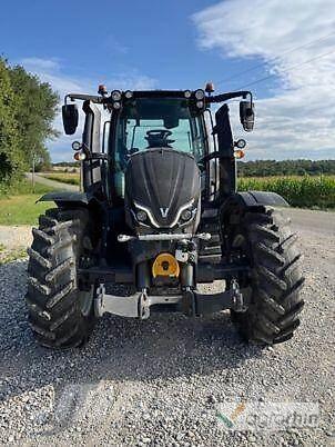 Valtra N135 DIRECT Traktoren