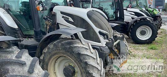 Valtra N135D Traktoren