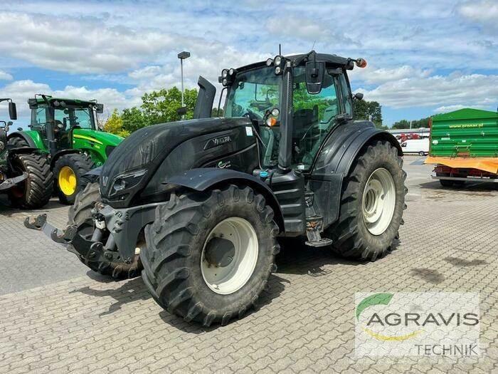 Valtra T 214 D 1B8 Traktoren