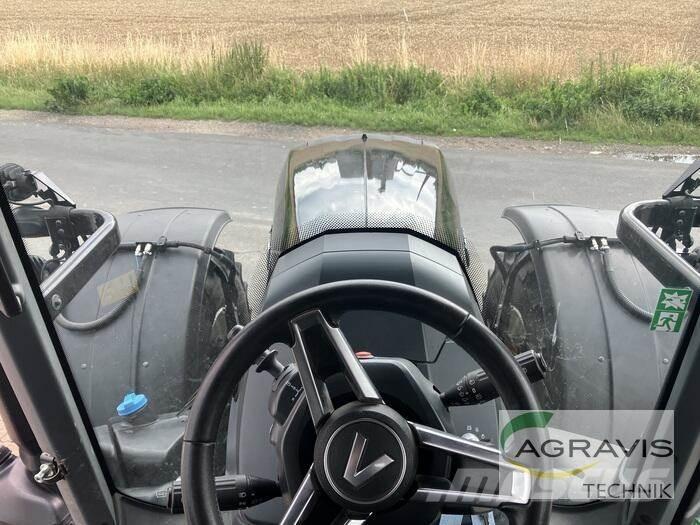 Valtra T 235 D Traktoren