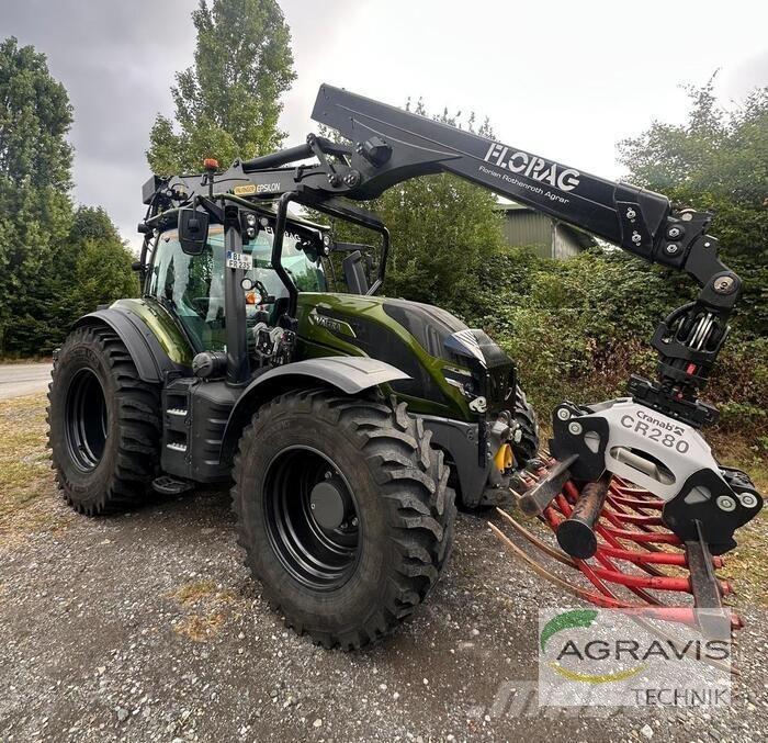 Valtra T 235 D 2A1 Traktoren