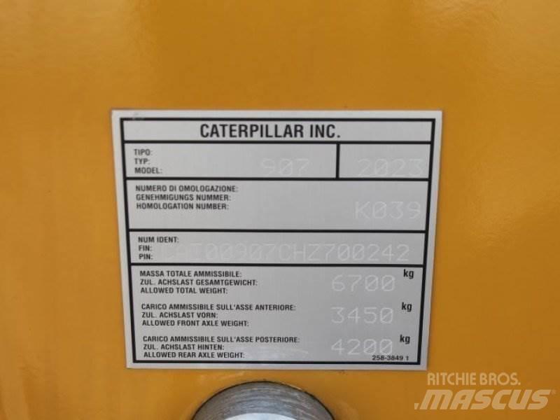 CAT 907 Radlader