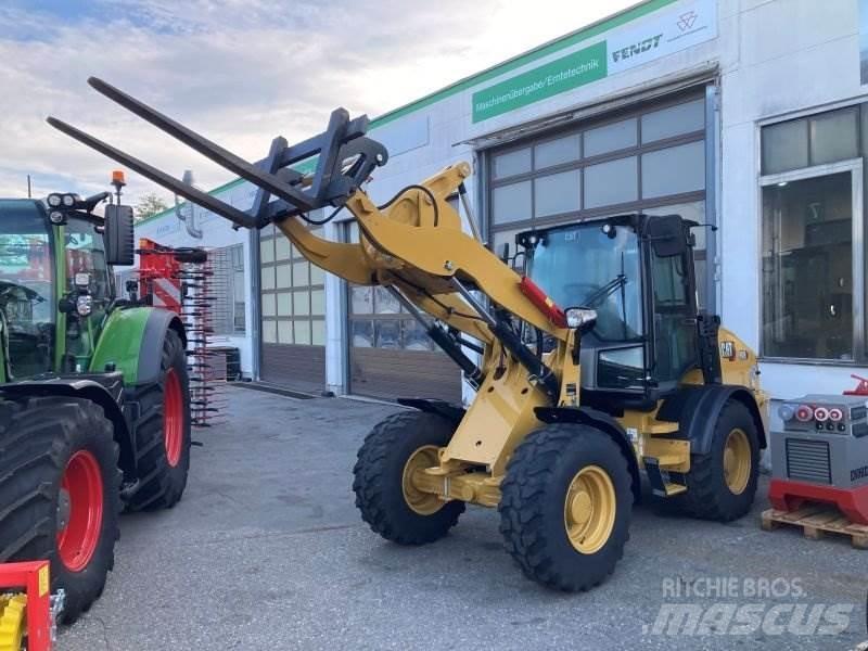 CAT 908 Radlader