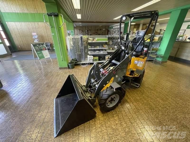 GiANT G1200 Kompaktlader