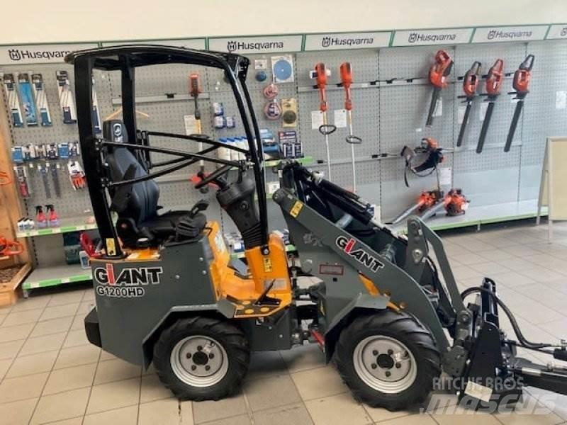 GiANT G1200 Kompaktlader