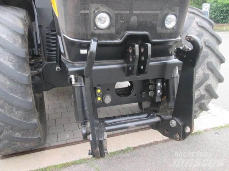 JCB 8330 Traktoren