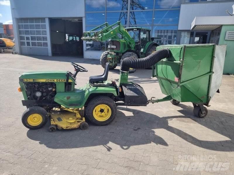 John Deere 332 Kleintraktoren
