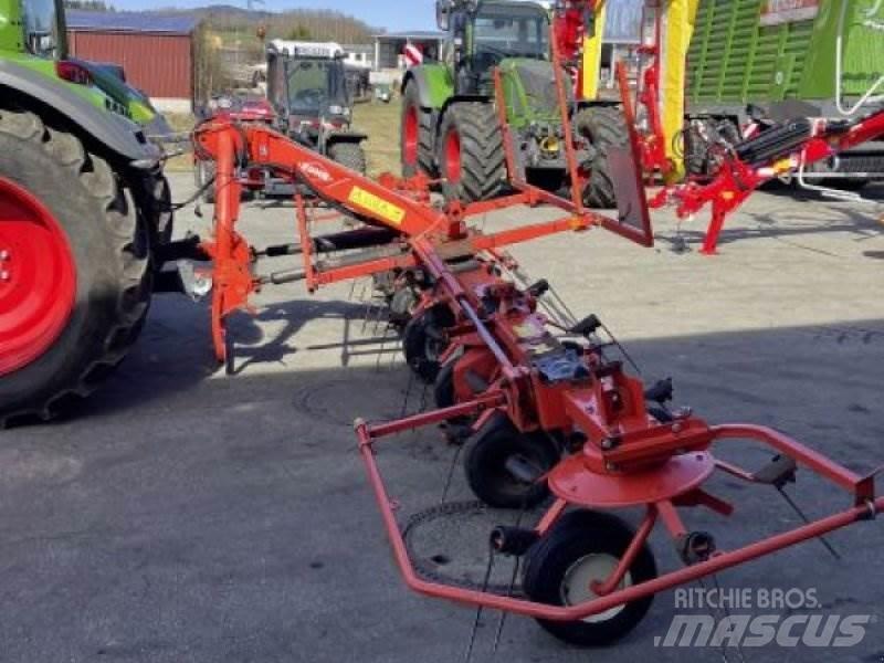 Kuhn GF 7702 Kreiselheuer/-wender
