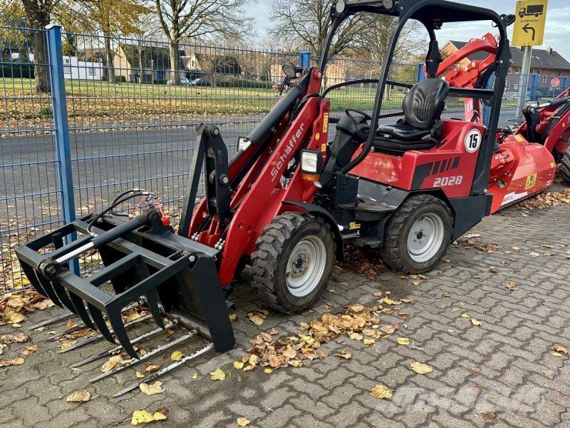 Schäffer 2028 Hoflader