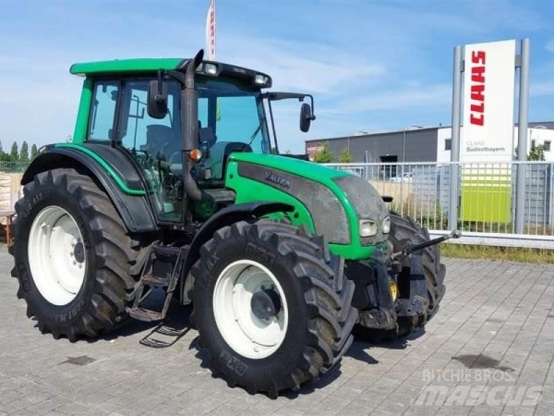 Valtra N141 Traktoren