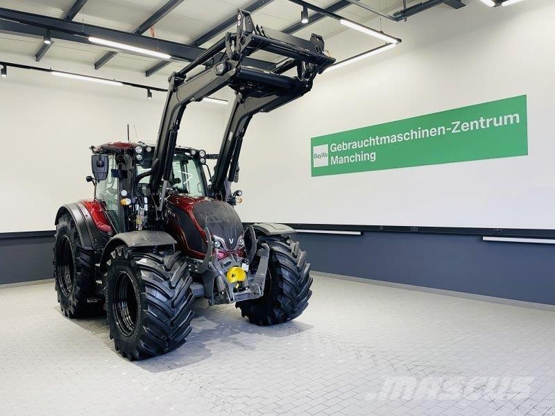 Valtra N175D Traktoren