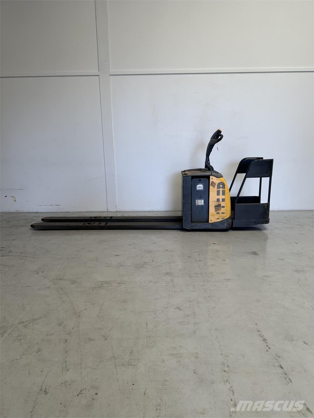 Atlet PLP/200 Niedergabelstapler
