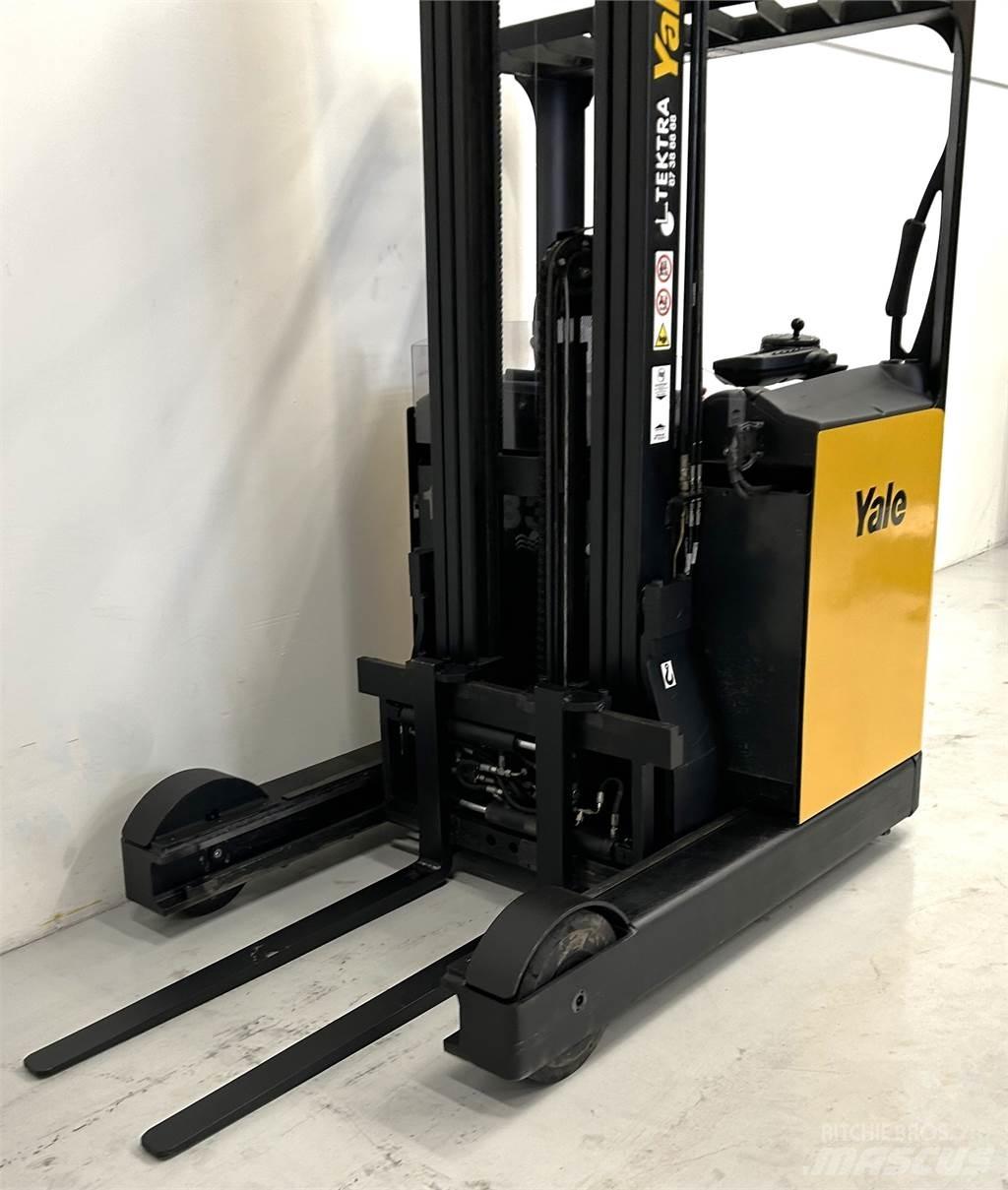 Yale MR16 Schubmaststapler