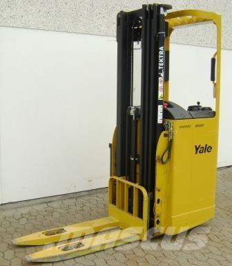 Yale SMS12S Selbstfahrstapler